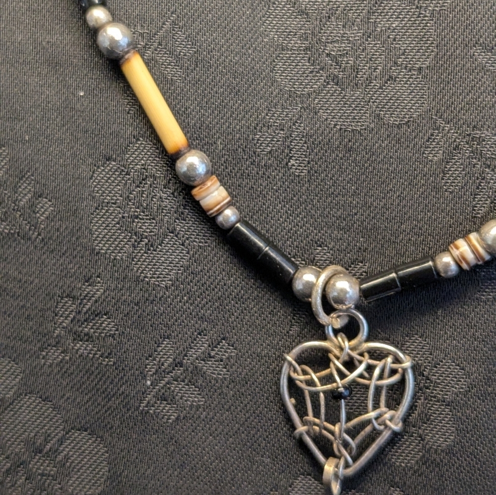 Vintage Native American Liquid Silver Sterling Dreamcatcher Pendant Necklace - Picture 6 of 12